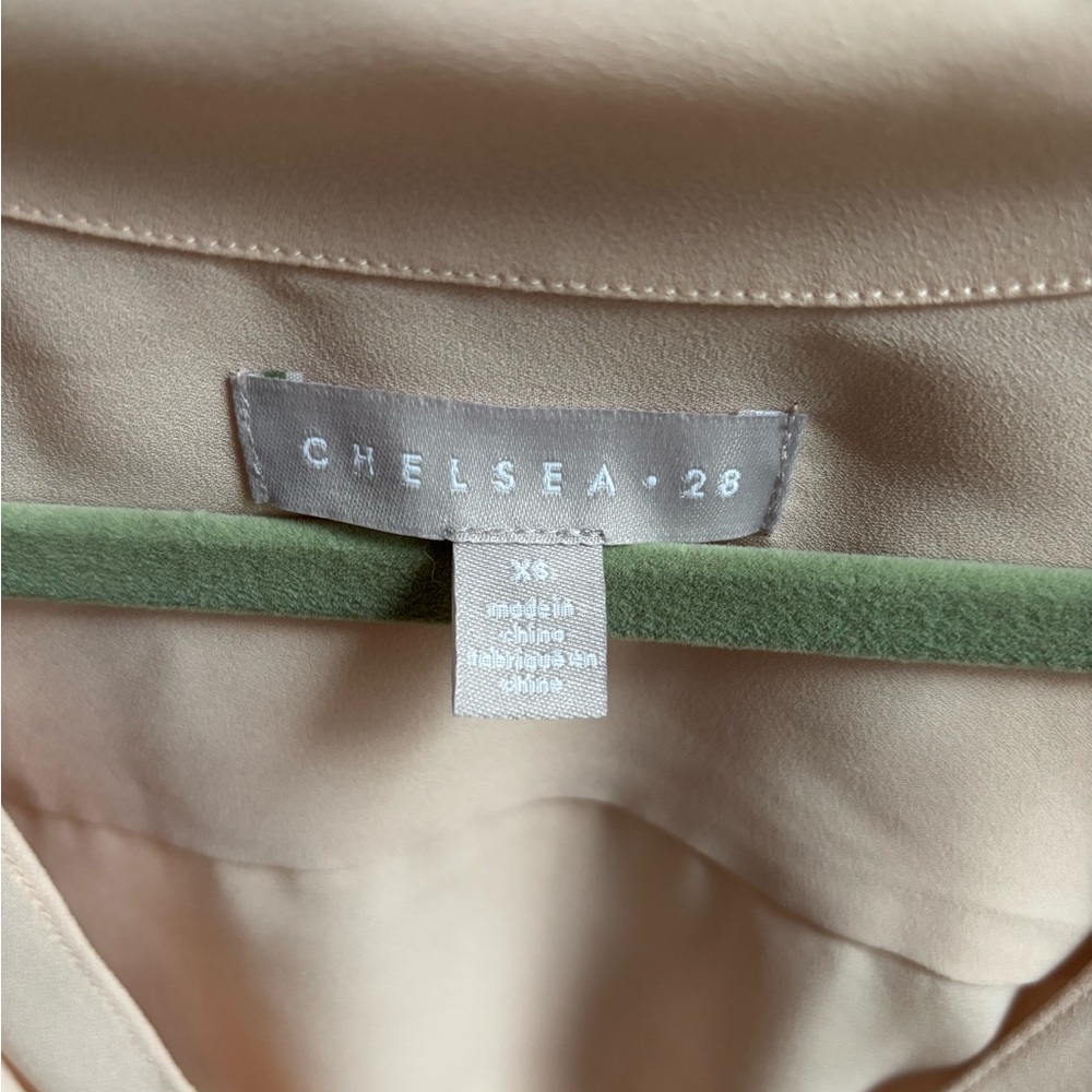 Chelsea28 Blouse - Picture 2 of 4